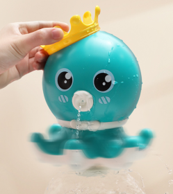 Magic Rotating Water Spray For Baby Bathing In Water Toy (Color: green)